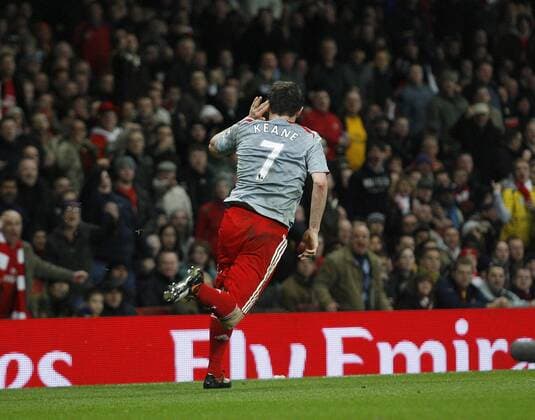 Robbie Keane (Liverpool) - Torjubel - EDITORIAL USE ONLY. No use with unauthorised audio, video, data, fixture lists, club league logos or live services. Online in-match use limited to 120 images, no video emulation. No use in betting, games or single club league player publications. Fußball Herren English Premier League 2008 2009, 1. Englische Liga, FC Liverpool Einzelbild London Freude,