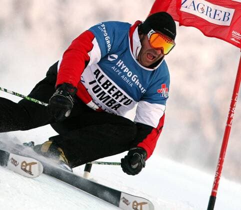 Alberto Tomba (Italien) -  Alpiner Skilauf Herren Ski Alpin 2008 2009, Skisport, Charity Race, Rennen der Skilegenden, Benefiz, Benefizrennen, Einzelbild Zagreb
