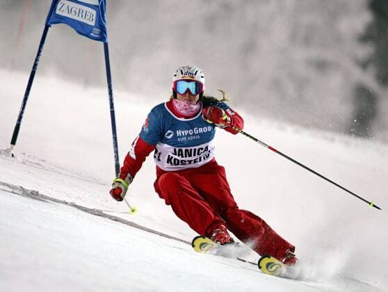 Janica Kostelic (Kroatien) -  Alpiner Skilauf Damen Ski Alpin 2008 2009, Skisport, Charity Race, Rennen der Skilegenden, Benefiz, Benefizrennen, Einzelbild Zagreb
