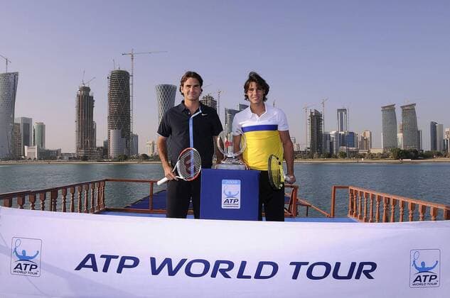 Rafael Nadal (Spanien, re.) und Roger Federer (Schweiz) anlässlich eines Promotiontermins für die Qatar Open 2009 in Doha Tennis Herren Qatar Open 2009, ATP Tour, o0 Vorschau Totale Doha
