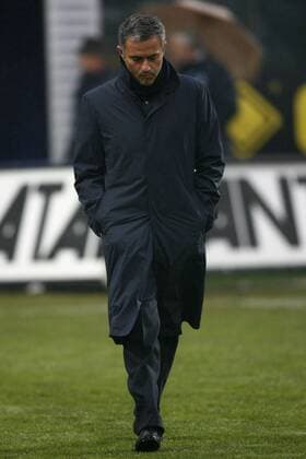 Trainer Jose Mourinho (Inter Mailand) - enttäuschter Abgang -  Fußball Herren Serie A 2008 2009, 1. Italienische Liga, FC Internazionale Mailand Einzelbild Bergamo Enttäuschung,