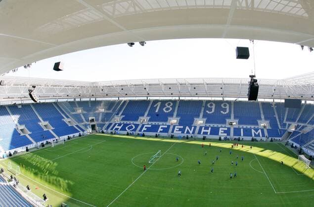 Öffentliches Pressetraining in der Rhein Neckar Arena - Neue Heimspielstätte der TSG 1899 Hoffenheim Fußball 1. BL Herren Saison 2008 2009, TSG 1899 Hoffenheim, Training Fotostory, Stadionstory, Vereinsstory Totale Sinsheim