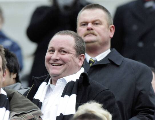 Eigentümer Mike Ashley (Newcastle) - EDITORIAL USE ONLY. No use with unauthorised audio, video, data, fixture lists, club league logos or live services. Online in-match use limited to 120 images, no video emulation. No use in betting, games or single club league player publications. Fußball Herren English Premier League 2008 2009, 1. Englische Liga, United Gruppe Newcastle