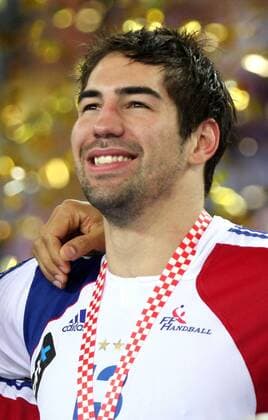 Nikola Karabatic (Frankreich) beseelt vor Glück bei der Siegerehrung - Frankreich ist Handball Weltmeister 2009 -  Handball Länderspiel Herren WM 2009, Nationalmannschaft, Finale, Porträt Zagreb Glück, Freude,