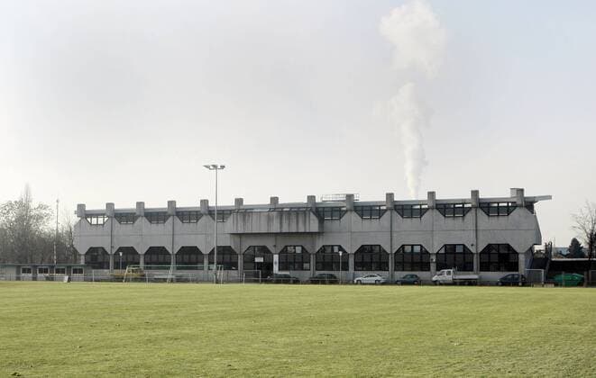 Rückansicht des Stadions am Alsenweg, der Geschäftsstelle von Waldhof Mannheim Fußball Herren Regionalliga Süd 2008 2009, SV Waldhof Mannheim, Fotostory, Vereinsstory Totale Mannheim