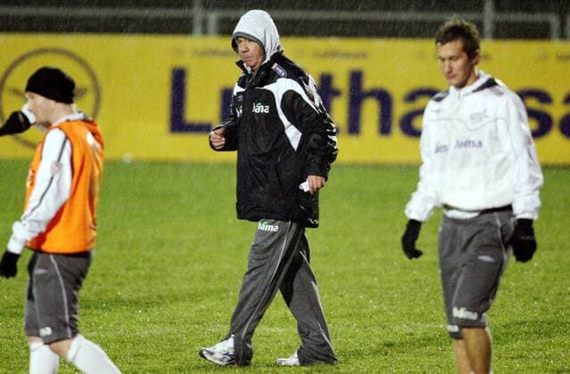 Nationaltrainer Egil Olsen (Norwegen) -  Fußball Herren Nationalmannschaft 2009, Training Gruppe