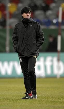 Bundestrainer Joachim Löw (Deutschland) Fußball Herren Nationalteam 2009, Training Einzelbild Düsseldorf