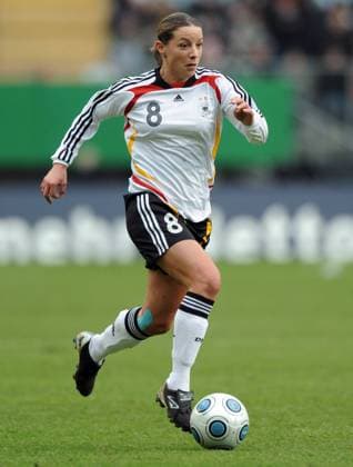 Inka Grings (Deutschland) Fußball Länderspiel Damen Freundschaftsspiel 2009, Test, Testspiel, Nationalmannschaft, Nationaltrikot, Frauen, Frauenfußball Einzelbild Bielefeld Dynamik,