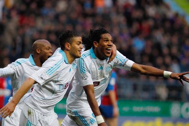 Torjubel Marseille, v.re.: Brandao, Hatem Ben Arfa und Wiltord-  Fußball Herren Ligue 1 2008 2009, 1. Französische Liga, Olympique de Marseille, OM Gruppe Caen Freude, Begeisterung,