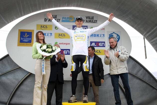 Tony Martin (Deutschland Columbia High Road) im weißen Trikot nach dem Prolog bei Paris Nizza 2009 -  Radsport Herren Paris Nizza 2009, Straßenradsport, Straße, Rad, Prolog, Zeitfahren, Einzelzeitfahren Gruppe Amilly Freude,