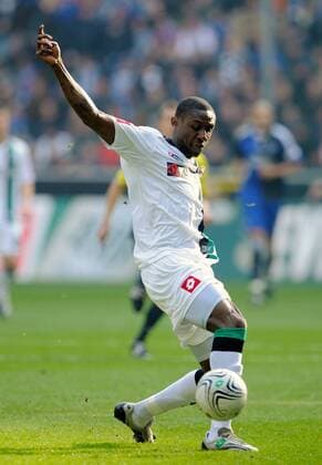 Steve Gohouri (Gladbach) Fußball 1. BL Herren Saison 2008 2009, Borussia Mönchengladbach Einzelbild Mönchengladbach Dynamik,