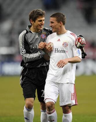 Torwart Hans Jörg Butt (li.) und Lukas Podolski (beide Bayern) - Schlußjubel Fußball EC 1 Herren Champions League 2008 2009, FC Bayern München Gruppe München Freude,