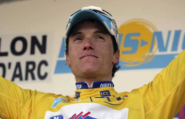 Sylvain Chavanel (Frankreich Quick Step) nach der 5. Etappe von Paris Nizza im gelben Trikot Radsport Herren Paris Nizza 2009, Straßenradsport, Straße, Rad, Vdig Porträt 5. Etappe: Annonay - Vallon Pont d Arc darc