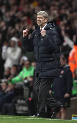 Trainer Arsene Wenger (Arsenal) jubelt -  Fußball Herren FA Cup 2008 2009, 1. Englischer Pokal, Pokalspiel, Arsenal FC London Einzelbild London Freude,