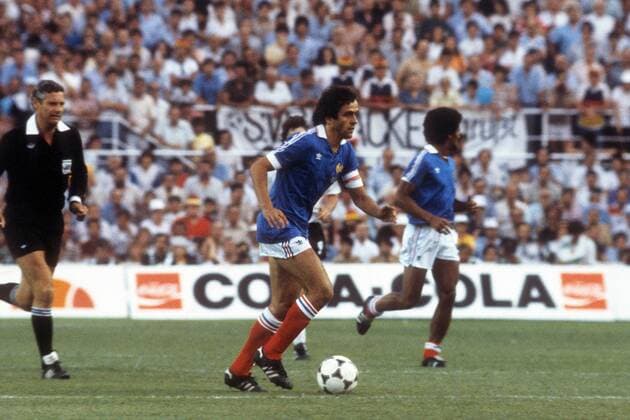 Michel Platini (Frankreich, Mitte) Fußball WM Herren WM Halbfinale 1982, Länderspiel, Nationalteam, Nationaltrikot, Gruppe Sevilla
