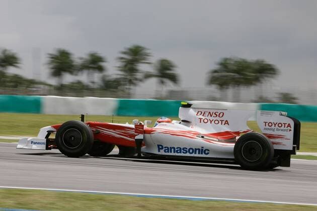 Timo Glock (Deutschland Toyota) Motorsport Grand Prix Herren Großer Preis von Malaysia 2009, Formel 1 Weltmeisterschaft, F1, F, GP, WM, Training Einzelbild Kuala Lumpur Sepang