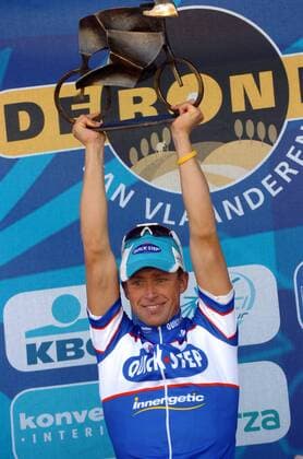 Stijn Devolder (Belgien Quick Step) gewinnt die Flandern Rundfahrt 2009 -  Radsport Herren Flandern Rundfahrt 2009, Flandernrundfahrt, Straßenradsport, Straße, Rad, ProTour Einzelbild Begeisterung, Freude,