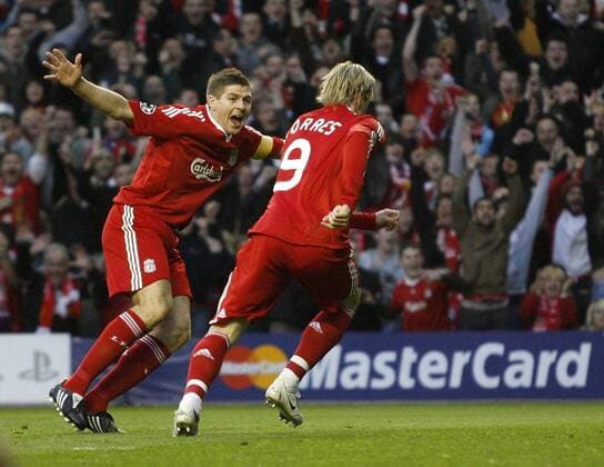 Steven Gerrard (li.) und Fernando Torres (beide Liverpool) - Torjubel - EDITORIAL USE ONLY. No use with unauthorised audio, video, data, fixture lists, club league logos or live services. Online in-match use limited to 120 images, no video emulation. No use in betting, games or single club league player publications. Fußball EC 1 Herren Champions League 2008 2009, FC Liverpool Gruppe Liverpool Freude,