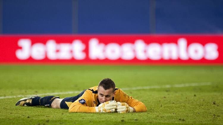 Torwart Shay Given (Manchester City) Fußball EC 3 Herren UEFA Cup 2008 2009, Pokal, Europapokal, Einzelbild Hamburg Enttäuschung,