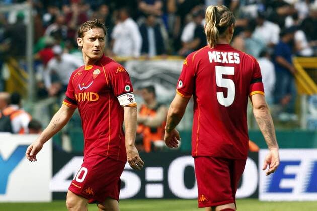 Francesco Totti (li.) und Philippe Mexes (beide AS Rom) enttäuscht -  Fußball Herren Serie A 2008 2009, 1. Italienische Liga, AS Roma, Rom Einzelbild Rom