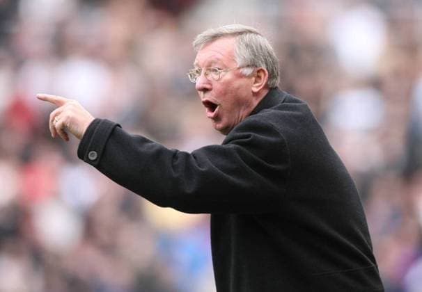Trainer Sir Alex Ferguson (Manchester United) gibt Anweisungen -  Fußball Herren English Premier League 2008 2009, 1. Englische Liga, Manchester United, ManU Einzelbild Sunderland
