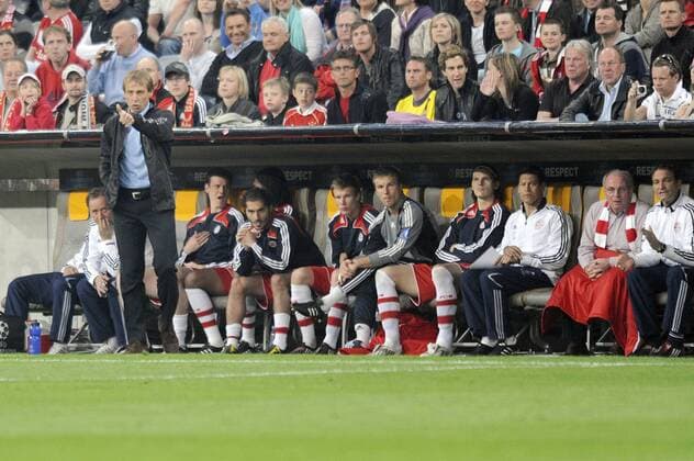 Trainer Jürgen Klinsmann (Bayern) gibt Anweisungen Fußball EC 1 Herren Champions League 2008 2009, FC Bayern München Totale München
