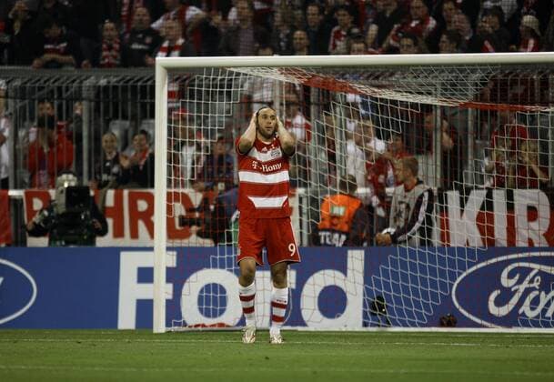 Luca Toni (Bayern) enttäuscht Fußball EC 1 Herren Champions League 2008 2009, FC Bayern München Einzelbild München