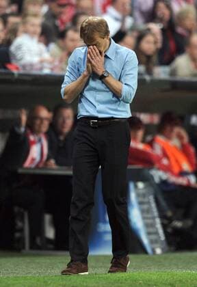 Trainer Jürgen Klinsmann (Bayern) enttäuscht Fußball EC 1 Herren Champions League 2008 2009, FC Bayern München Einzelbild München Enttäuschung,