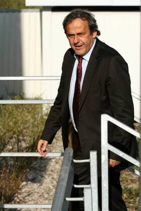UEFA Präsident Michel Platini (Frankreich) anlässlich der Besichtung des Nationalstadions in Warschau, Austragungsort der EM 2012 in Polen -  (090415PYK027) Fußball EM Herren Vorschau 2009, Euro 2012 Fussball Einzelbild Warschau