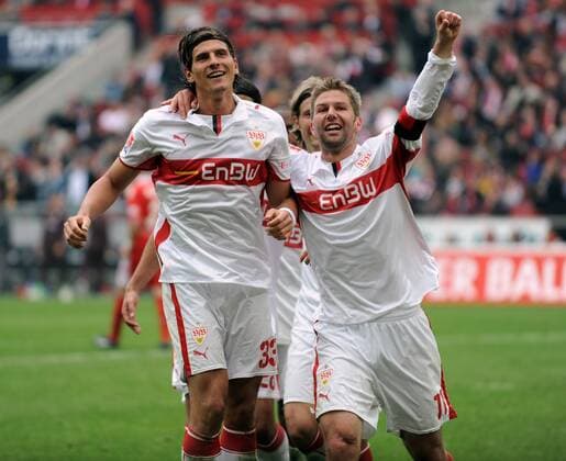 Mario Gomez (li.) und Thomas Hitzlsperger (beide Stuttgart) - Torjubel Fußball 1. BL Herren Saison 2008 2009, VfB Stuttgart Gruppe Köln Freude,