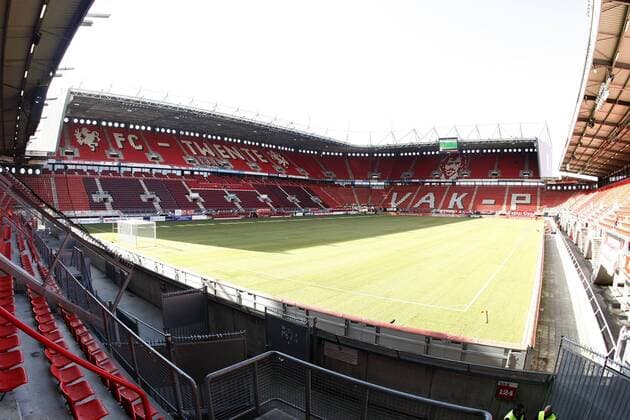 De Grolsch Veste Stadion, Heimspielstätte des FC Twente Enschede - Fußball Herren Eredivisie 2008 2009, Ehrendivision, 1. Niederländische Holländische Liga Totale Arke Stadion Enschede Leere,