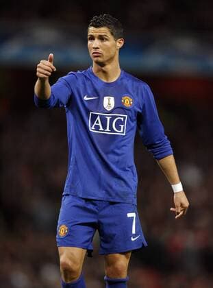 Cristiano Ronaldo (Manchester United) - EDITORIAL USE ONLY. No use with unauthorised audio, video, data, fixture lists, club league logos or live services. Online in-match use limited to 120 images, no video emulation. No use in betting, games or single club league player publications. Fußball EC 1 Herren Champions League 2008 2009, Halbfinale, ManU Einzelbild London
