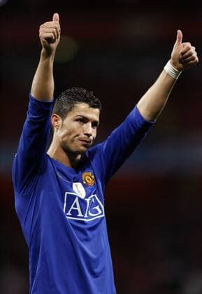 Cristiano Ronaldo (Manchester United) zufrieden - EDITORIAL USE ONLY. No use with unauthorised audio, video, data, fixture lists, club league logos or live services. Online in-match use limited to 120 images, no video emulation. No use in betting, games or single club league player publications. Fußball EC 1 Herren Champions League 2008 2009, ManU FC Einzelbild London Freude,