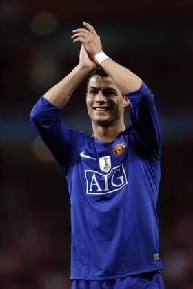 Cristiano Ronaldo (Manchester United) - Schlußjubel - EDITORIAL USE ONLY. No use with unauthorised audio, video, data, fixture lists, club league logos or live services. Online in-match use limited to 120 images, no video emulation. No use in betting, games or single club league player publications. Fußball EC 1 Herren Champions League 2008 2009, ManU FC Einzelbild London Freude,