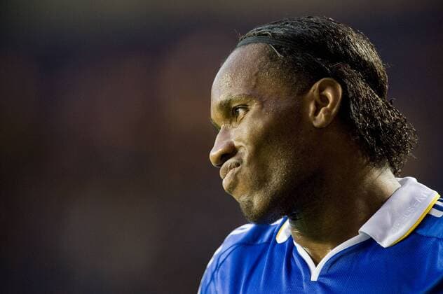 Didier Drogba (Chelsea) skeptisch -  Fußball EC 1 Herren Champions League 2008 2009, Chelsea FC London, Halbfinale Porträt London Skepsis,