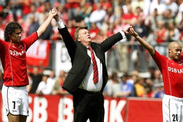 Schlussjubel Alkmaar - V.li. Nourdin Boukhari, Trainer Louis van Gaal, Damy de Zeeuw - Fußball Herren Eredivisie 2006 2007, Ehrendivision, 1. Liga, AZ Alkmaar Gruppe Alkmaar