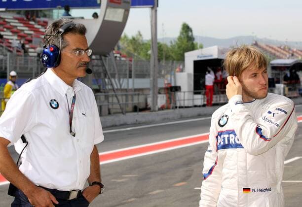 Teamchef Dr. Mario Theissen (li.) und Nick Heidfeld (beide Deutschland beide BMW Sauber) Motorsport Grand Prix Herren Großer Preis von Spanien 2009, Formel 1 Weltmeisterschaft, F1, F, GP, WM, Freies Training, Vdig Gruppe Circuit de Catalunya Barcelona