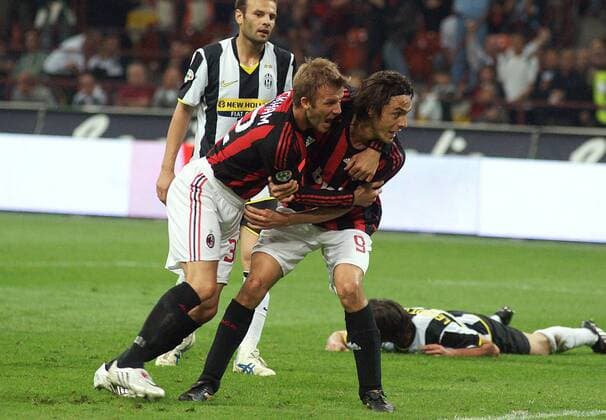 David Beckham (li.) und Filippo Inzaghi (beide AC Mailand) - Torjubel - Fußball Herren Serie A 2008 2009, 1. Italienische Liga, Milan - Juve 1:1, Juventus Turin Gruppe Mailand Freude,