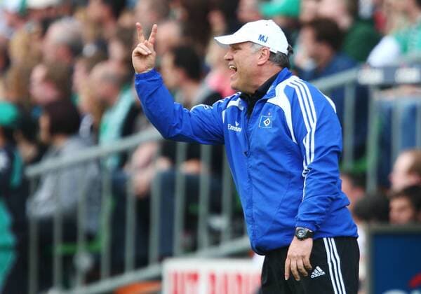 Trainer Martin Jol (HSV) gespannt Fußball 1. BL Herren Saison 2008 2009, Hamburger SV, Hamburg, HSV Einzelbild Bremen Spannung, Ungeduld, Enttäuschung,