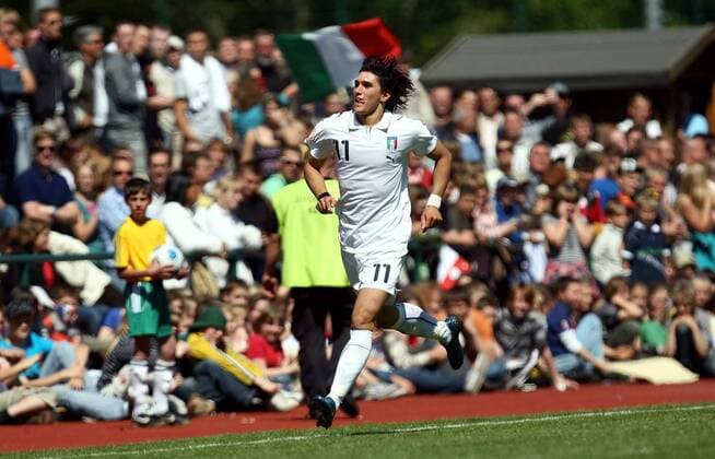 Simone Dell Agnello (Italien U17) - Torjubel Fußball EM Herren U17 EM 2009, U 17, Junioren, Jugend Nachwuchs, Länderspiel Nationalteam, Nationaltrikot Einzelbild Taucha Freude,