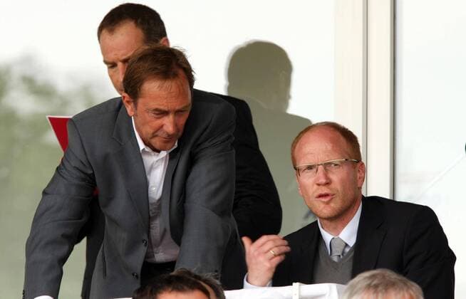 DFB Sportdirektor Matthias Sammer (Deutschland, 2.v.re.) als Zuschauer bei der U17 EM 2009 Fußball Länderspiel Herren EM 2009, U17, U 17, Junioren, Jugend, Nachwuchs, Halbfinale Gruppe Dessau