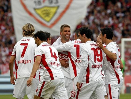 Torjubel Stuttgart, mit Thomas Hitzlsperger (Mitte) Fußball 1. BL Herren Saison 2008 2009, VfB Stuttgart Gruppe Stuttgart Freude,