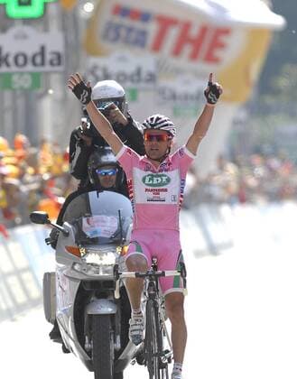 Danilo Di Luca (Italien LPR) gewinnt die 10. Etappe des Giro d Italia 2009 -  Radsport Herren Giro d Italia 2009, dItalia, Straßenradsport, Straße, Rad Einzelbild 10. Etappe: Cuneo - Pinnerolo