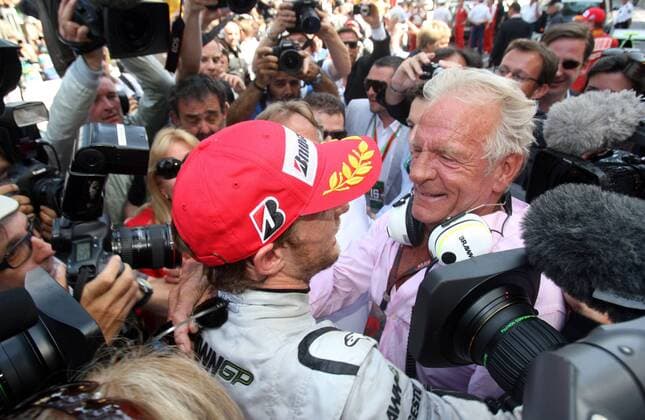 Jenson Button (England Brawn GP) feiert mit Vater John den Sieg beim Großen Preis von Monaco 2009 -  Motorsport Grand Prix Herren Großer Preis von Monaco 2009, Formel 1 Weltmeisterschaft, F1, F, GP, WM Gruppe Monte Carlo Begeisterung, Freude,