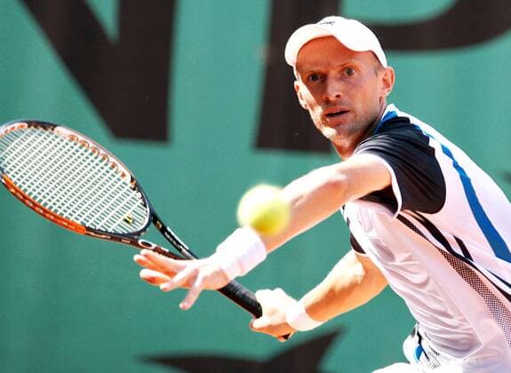 Nikolay Davydenko (Russland) -  Tennis Herren French Open 2009, Grand Slam, ATP Tour Einzelbild Roland Garros Paris Dynamik,