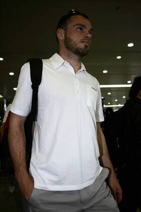 Heiko Westermann (Deutschland) - Ankunft auf dem Flughafen in Shanghai -  (CFP399293231) Fußball Herren Nationalmannschaft 2009, o0 Asienreise Einzelbild Shanghai