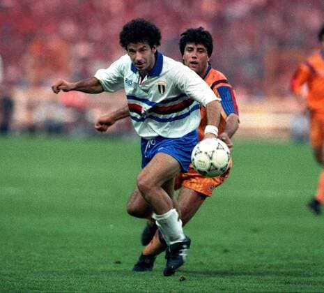 Gianluca Vialli (Sampdoria, li.) im Duell -  Fußball EC 1 Herren Europapokal der Landesmeister 1991 1992, Finale, Barca - Sampdoria Genua 1:0 n.V. Gruppe London Dynamik,