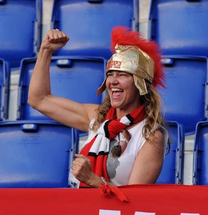 Weiblicher Manchester United Fan mit Römerhelm - Fußball EC 1 Herren Champions League Finale 2008 2009, Manu Einzelbild Rom