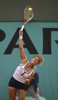 Julie Coin (Frankreich) Tennis Damen French Open 2009, Grand Slam, WTA Tour Einzelbild Roland Garros Paris Dynamik,