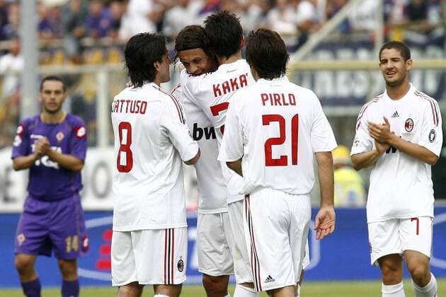 Schlußpunkt - Paolo Maldini beendet nach 902 Spielen und 12 Jahren als Kapitän des AC Mailand seine Karriere, es verabschieden sich, v.li.: Gennaro Gattuso, Kaka, Andrea Pirlo und Alexandre Pato -  Fußball Herren Serie A 2008 2009, 1. Liga, ACF Fiorentina - AC Mailand 0:2, Milan, AC Florenz, Gruppe Florenz
